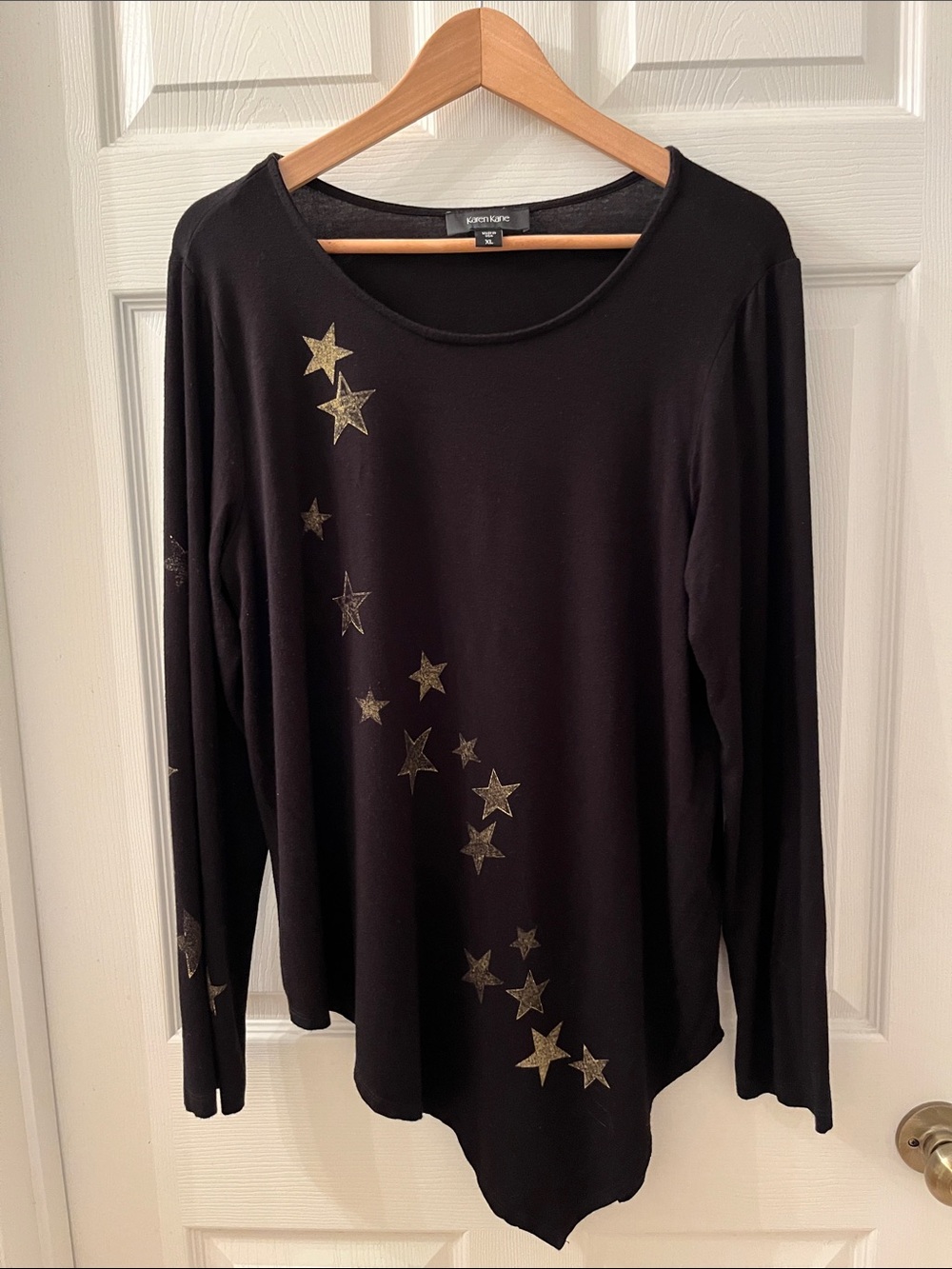 Karen Kane Black Long-Sleeve Star Print Top Rayon XL Asymmetrical Hem Gold Stars